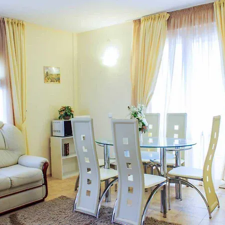 Dom-el Real 4 - Lejlighed *