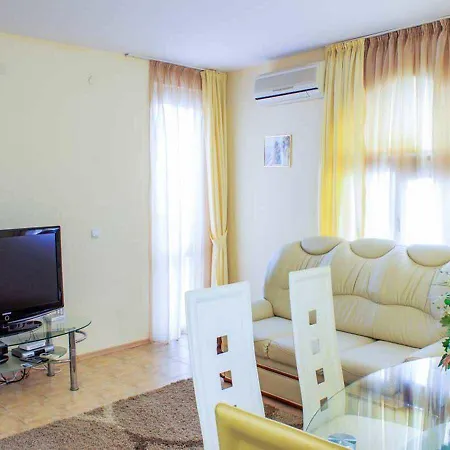 Dom-el Real 4 - Lejlighed