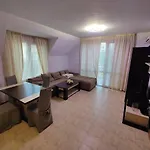 Dom-el Real 4 - * Święty Włas