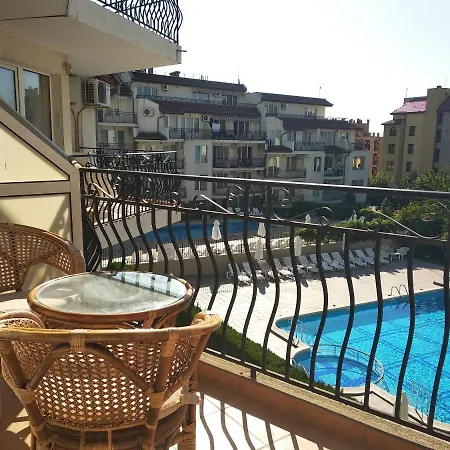 Apartmán Dom-el Real 4 -