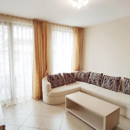 Apartmán Dom-el Real 4 - *