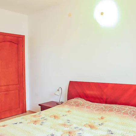 Apartamento Dom-el Real 4 - *